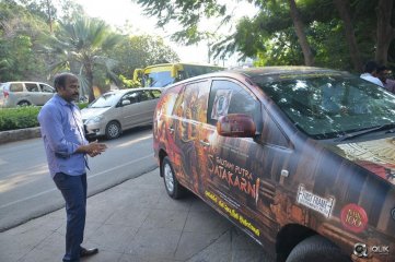 Balakrishna Flagging NBK Helping Hands All India Shata Punyakshetra Jaitrayatra